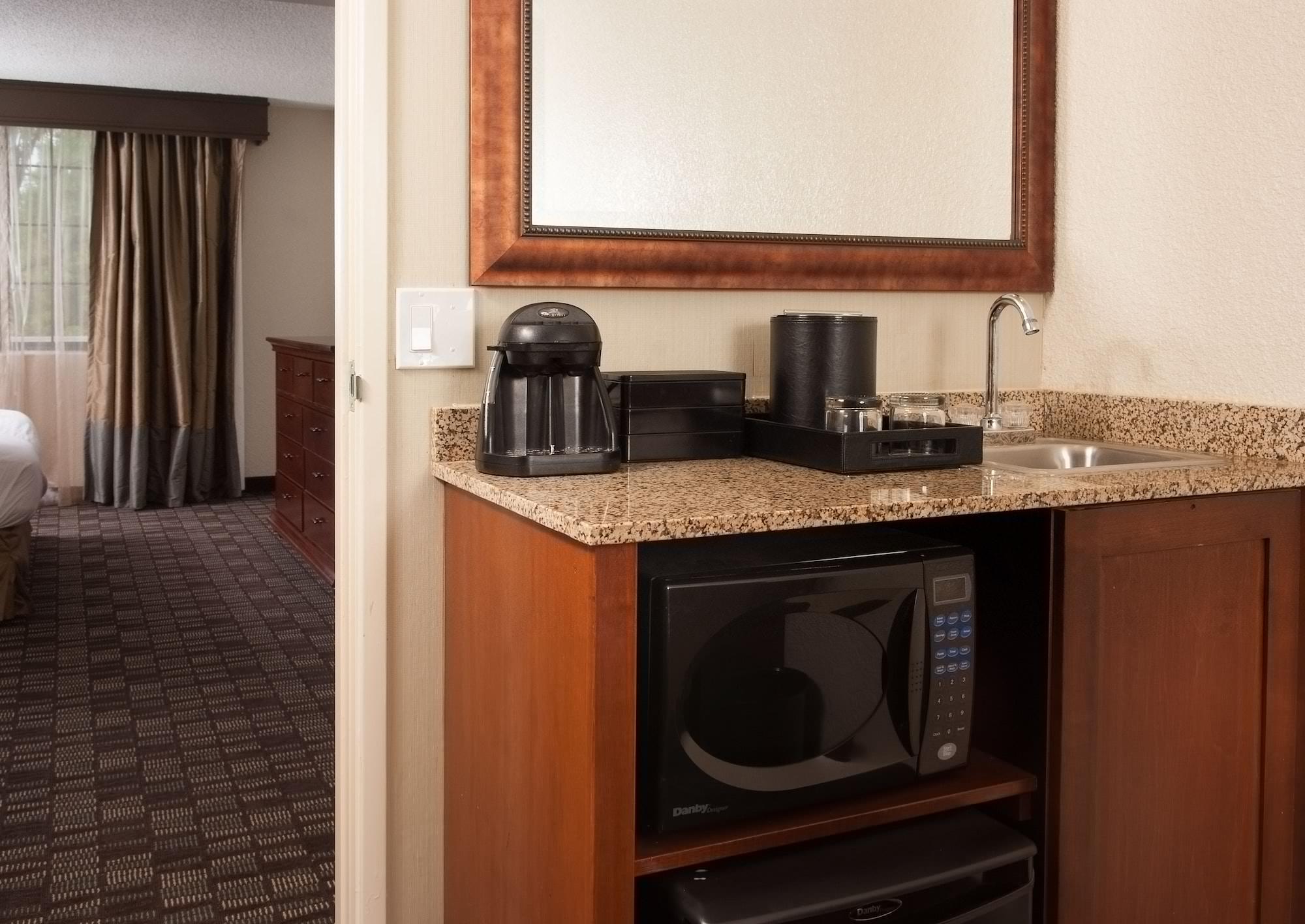 Embassy Suites By Hilton Nashville Airport Exterior foto