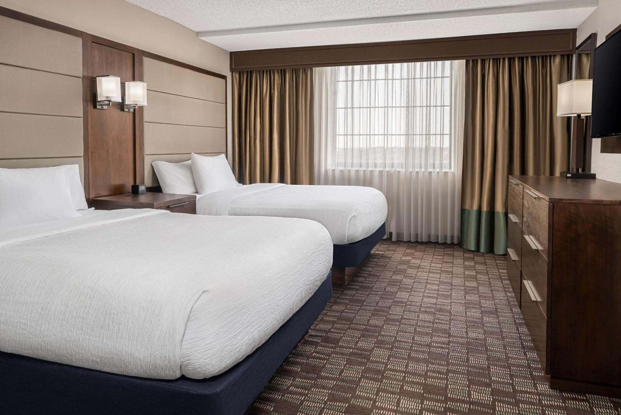 Embassy Suites By Hilton Nashville Airport Exterior foto