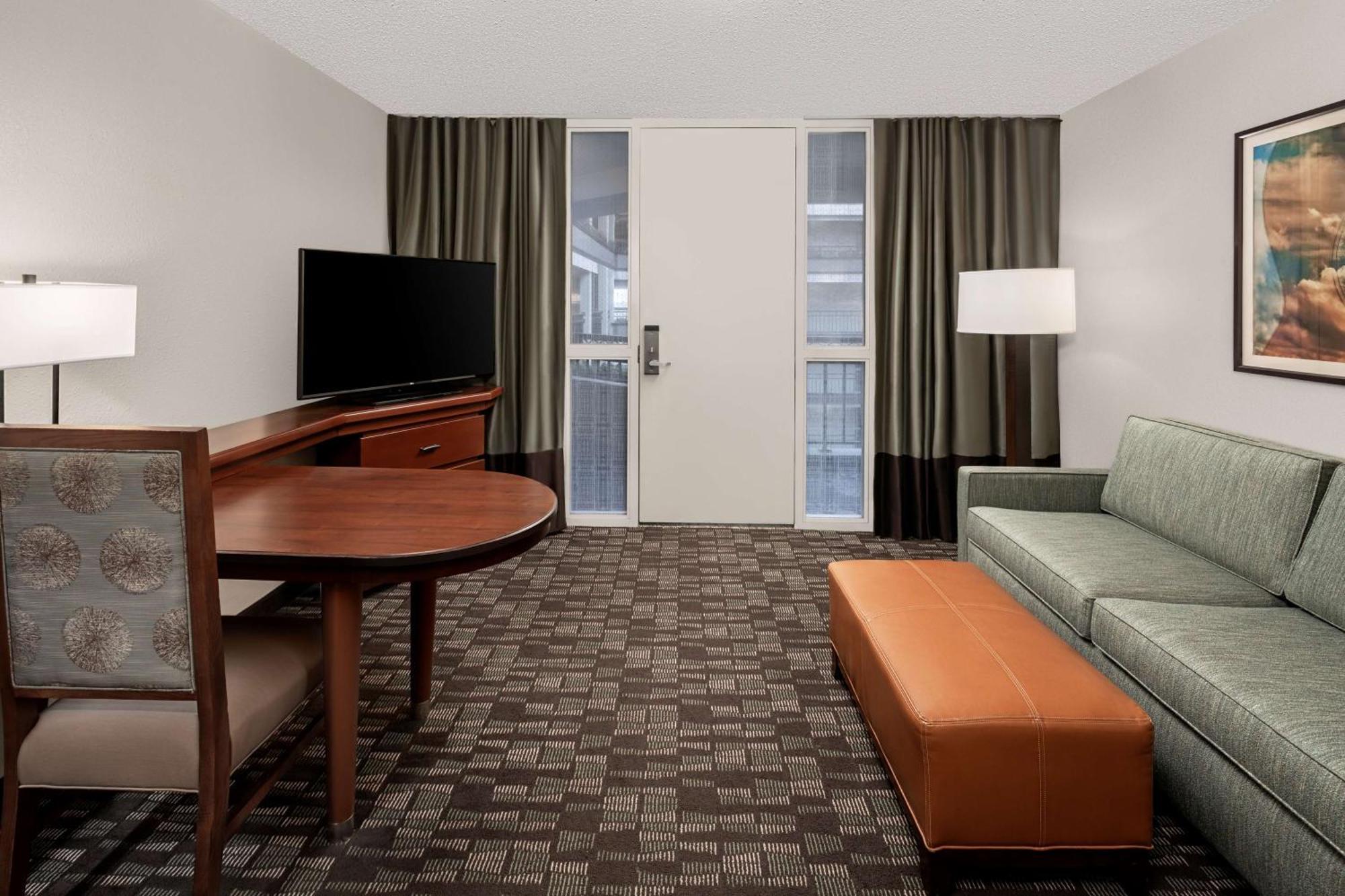 Embassy Suites By Hilton Nashville Airport Exterior foto